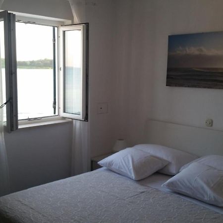 Apartman Pape ปาโกชตาเน ภายนอก รูปภาพ